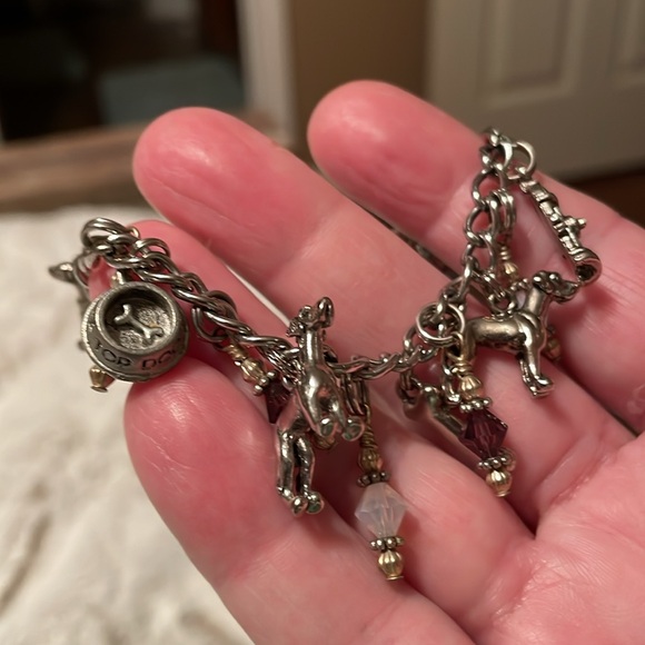 Costume dog charm bracelet - Picture 3 of 5
